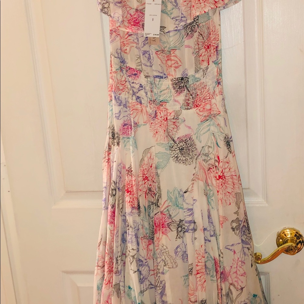 New Long flowy off-shoulder dress